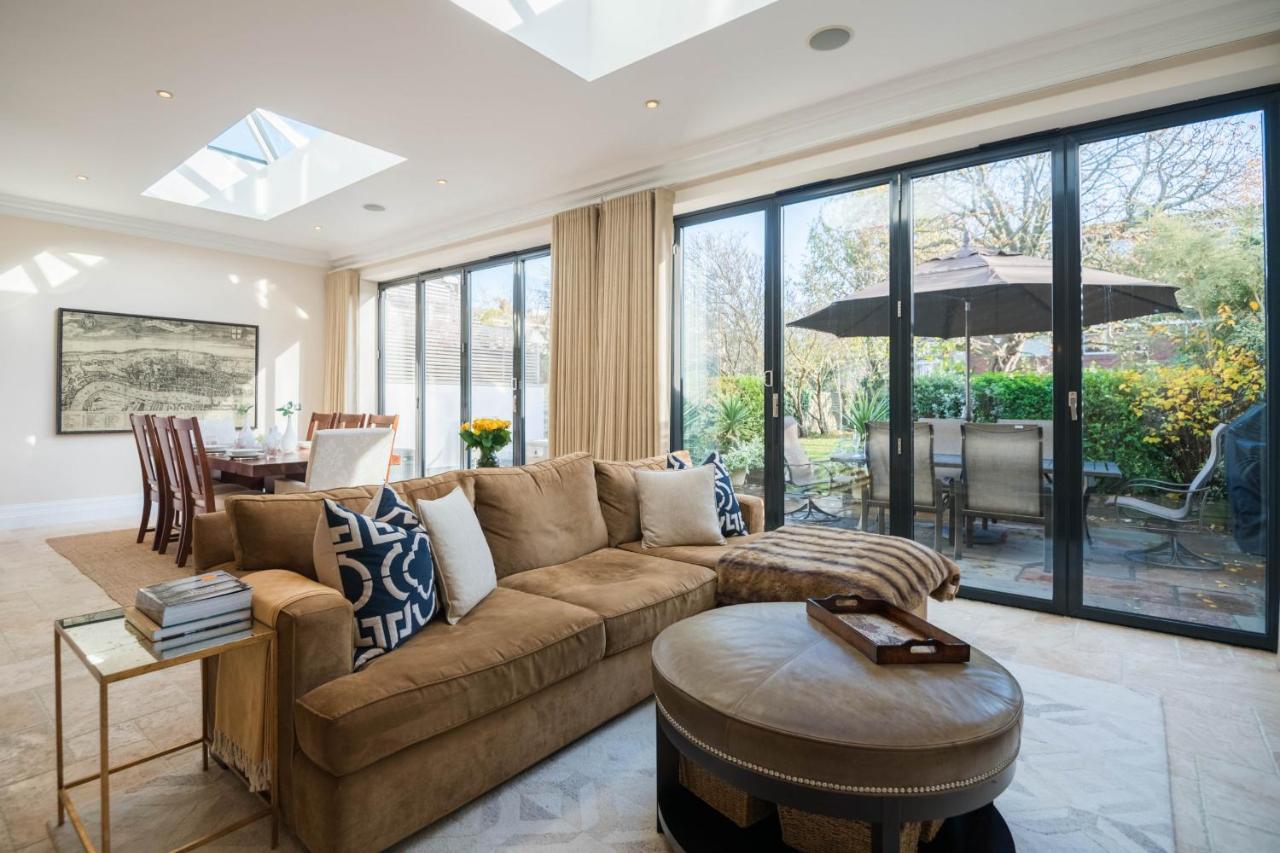 Breathtaking Putney Home With Gorgeous Garden Richmond  Exterior foto