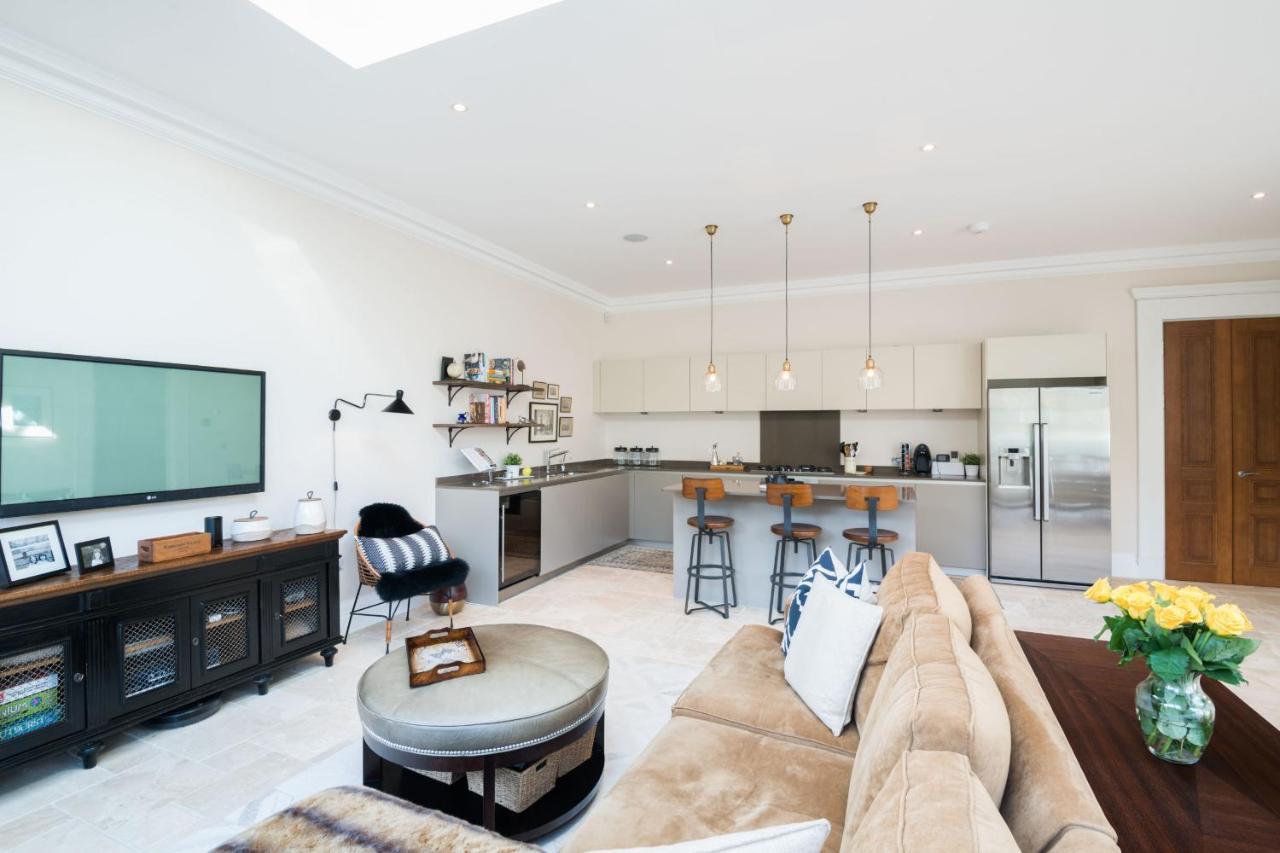 Breathtaking Putney Home With Gorgeous Garden Richmond  Exterior foto