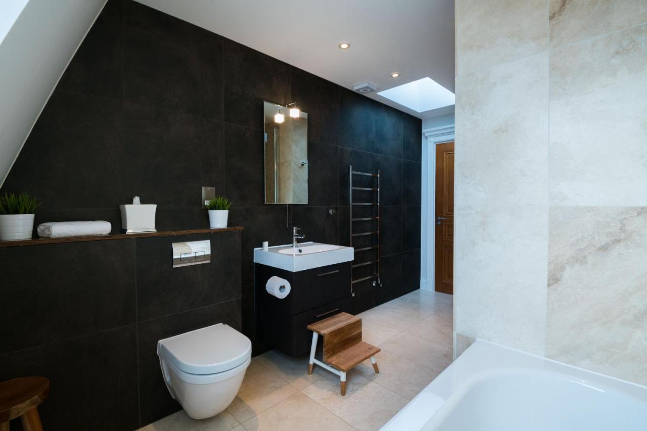 Breathtaking Putney Home With Gorgeous Garden Richmond  Exterior foto